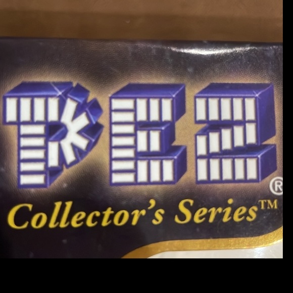 The Lord of the Rings PEZ Collectible - Aragorn (Green & Brown) #D3 1117930 - Picture 5 of 17